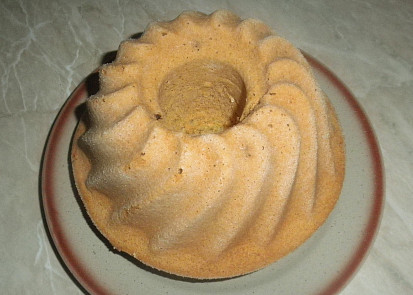 Bábovka s čokoládovými kaštany