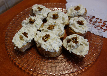 Nivová pomazánka s hruškou