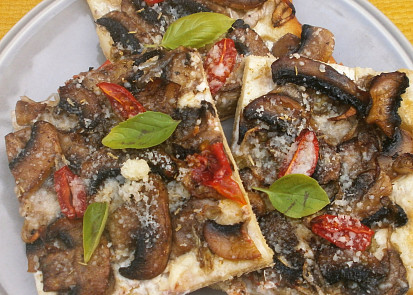 Slaný koláč se žampiony