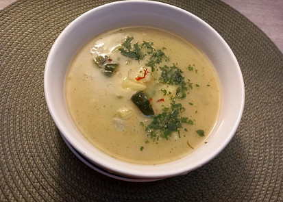 Cuketovo-kedlubnová polévka