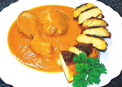 Dýňová omáčka s kuřecími čtvrtkami