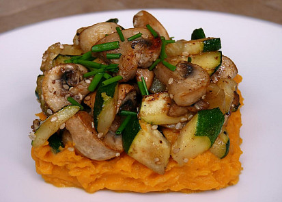 Krémová dyňová kaše s restovanou zeleninou