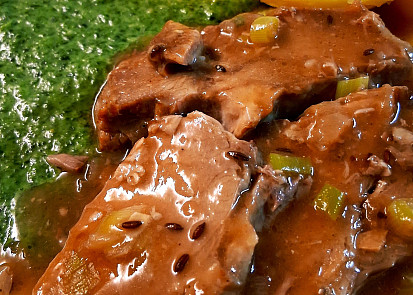 Vepřová plec se špenátem