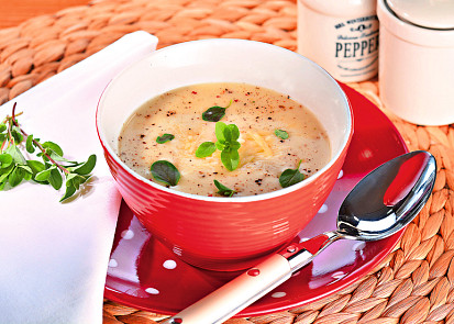 Krémová polévka s parmazánem