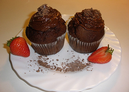 Čokoládové cupcakes s čokoládovo-vínovým krémem