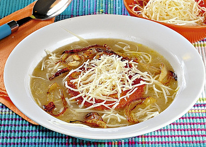 Cibulačka se sýrem