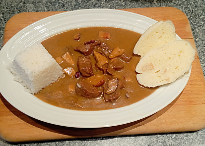 Hovězí krk na houbách