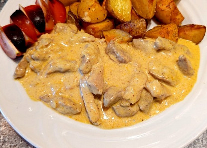 Vepřové kousky ve smetanovo-hořčičné omáčce