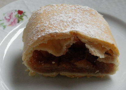 Jablečný štrúdl z pivního těsta