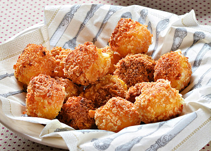 Smažené sýrové kuličky