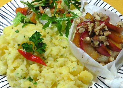 Pečený hermelín s jablíčky z horkovzdušné fritézy