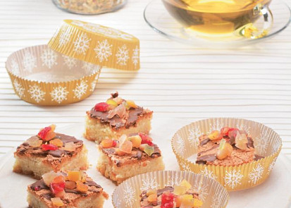 Bílkové řezy s kandovaným ovocem