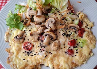 Vaječná omeleta se zeleninou a žampiony (vhodná pro diabetiky)