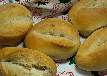 Pšenično - žitné  sádlové pečivo