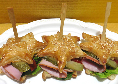 Plněné hvězdičky z listového těsta