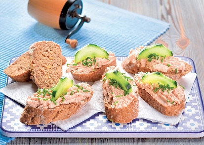 Jednohubky se šunkovou pěnou