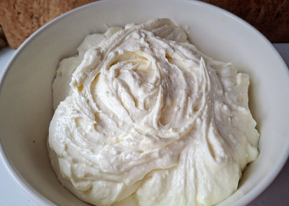 Rychlý krém z tvarohu a Salka do dortu