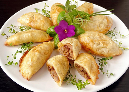 Pečené španělské pirožky