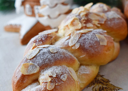 Vánoční vrkoče (vánočky ze čtyř pramenů)