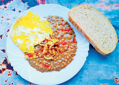 Pikantní čočka se zeleninou