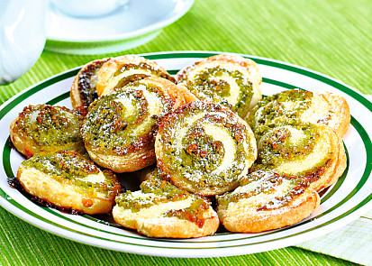 Pistáciové roládky z listového těsta