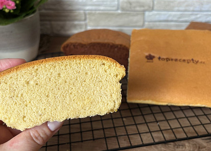 Jiggly castella cake (roztřesený dortík)