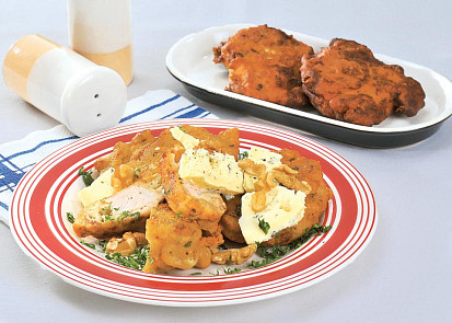 Vepřové medailonky v nivovém těstíčku se šťouchanými brambory