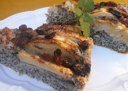 Litý makový koláč s jablky