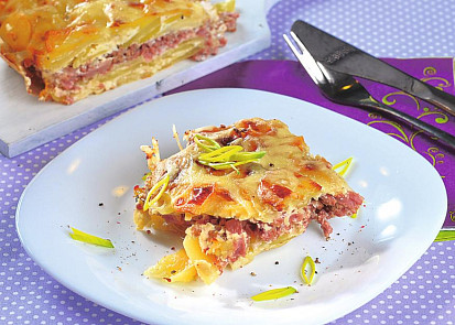 Zapečené švýcarské brambory s uzeným masem