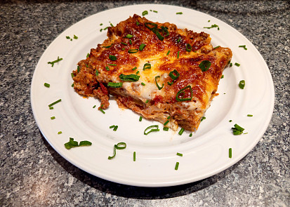 Lasagne bolognese se sýrovým bešamelem