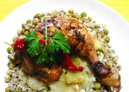 Šoulet a kuřecí stehno pečené na zelí