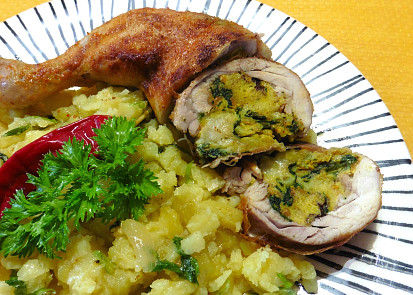 Kuřecí stehna plněná nádivkou s medvědím česnekem