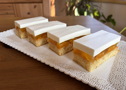 Smetanové řezy s mandarinkami