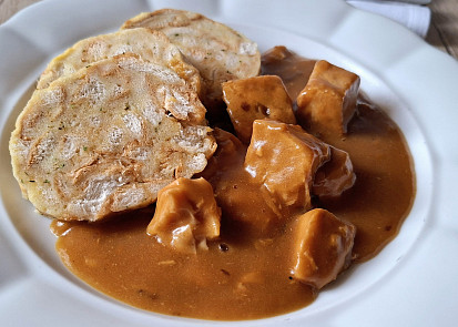 Vepřové na česneku s uzenou paprikou