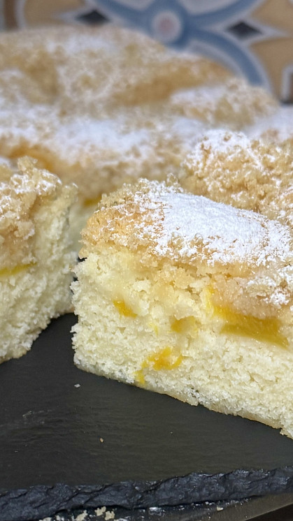 Broskvová hrníčková buchta