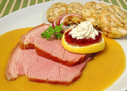 Uzená kýta na smetaně