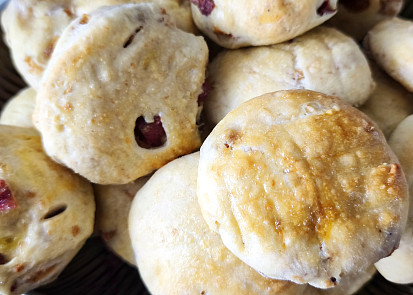 Škvarkové placky s klobásou