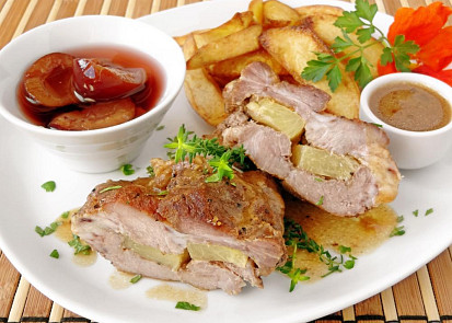 Krkovička plněná ananasem