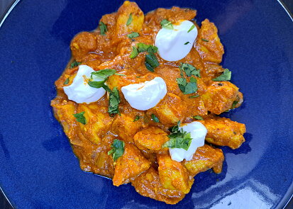 Indické butter chicken v kořeněné omáčce