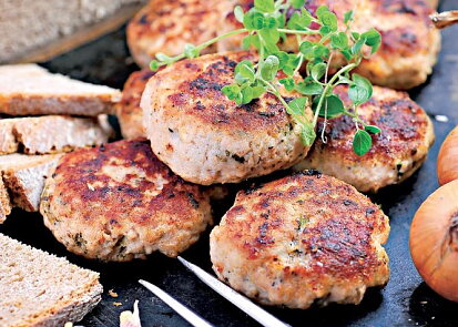 Šťavnaté karbanátky na grilu